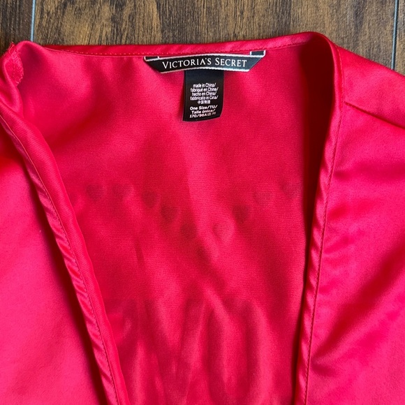 Victoria’s Secret’s “LOVE” Sexy Love Robe (I6) - Picture 3 of 3